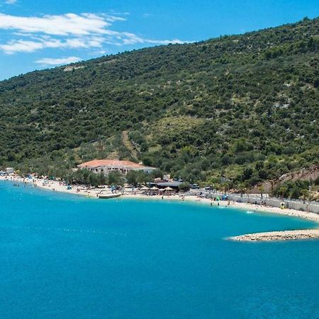 Apartman Petra Gustirna Εξωτερικό φωτογραφία
